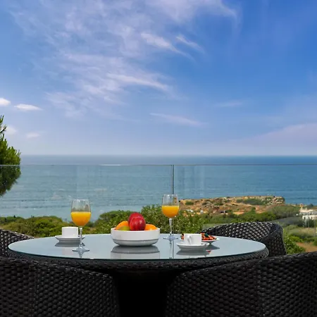 Villa Sao Rafael Holidays