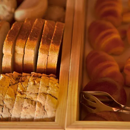 Villa Sao Rafael Holidays *